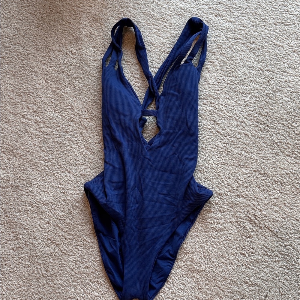 One piece swim suit